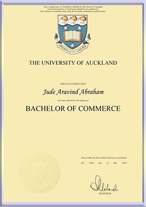 Auckland-University-of-diploma-奥克兰大学毕业照