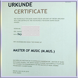 Berlin-Academy-of-Music-diploma-柏林音乐学院毕业照