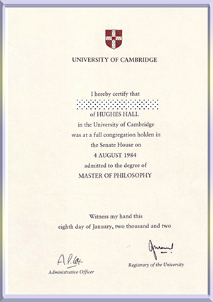 Cambridge-diploma-剑桥大学毕业照
