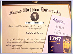 James-Madison-University,-diploma-詹姆斯麦迪逊大学毕业照