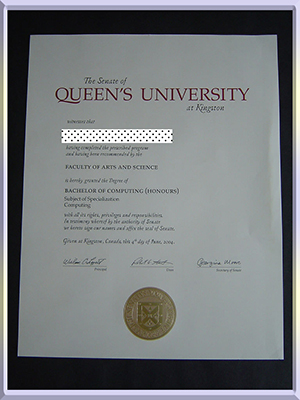 Queen's-University,Canada-diploma-加拿大皇后大学毕业照