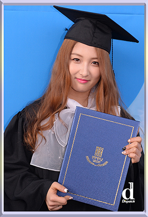 Sangmyung-University-diploma-祥明大学毕业照