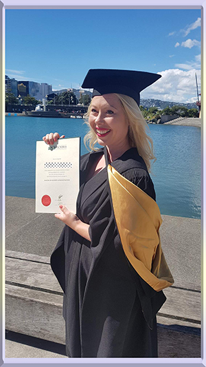 University,New-Zealand-Victoria-diploma-新西兰维多利亚大学毕业照