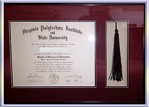Virginia-Tech-diploma-弗吉尼亚理工大学毕业照