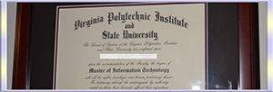 Virginia-Tech-diploma-弗吉尼亚理工大学毕业照
