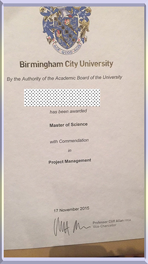 city-University-of-Birmingham-diploma-伯明翰城市大学毕业照