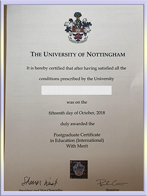 the-University-of-Nottingham-diploma-诺丁汉大学毕业照